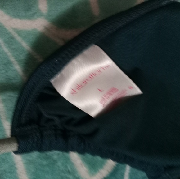 Bikini set - Picture 3 of 4